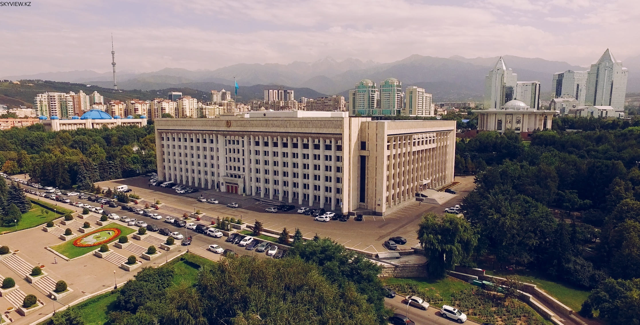 Almaty bıligi «Estıtin memleket» qaǵıdatyna qanshalyqty beıimdeldi?