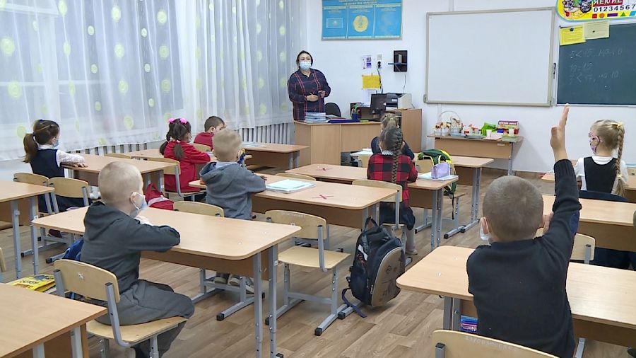 Qostanaıda qazaq mektebi nege az?