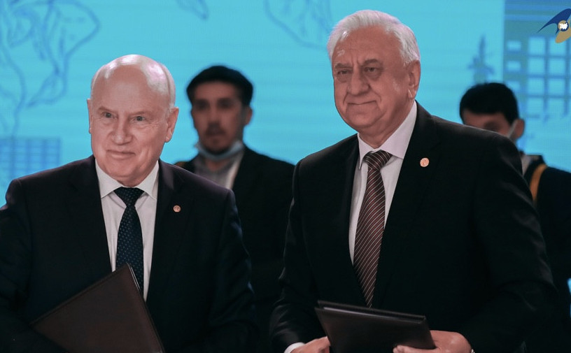 EEK pen TMD Atqarý komıteti 2021–2022 jyldarǵa arnalǵan josparǵa qol qoıdy