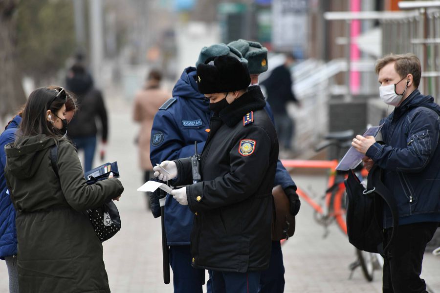 Depýtattarǵa aıyppul salynbaı ma?