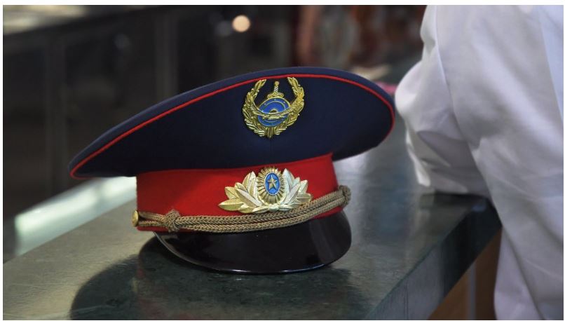 О́skemende polıseıge shabýyl jasady