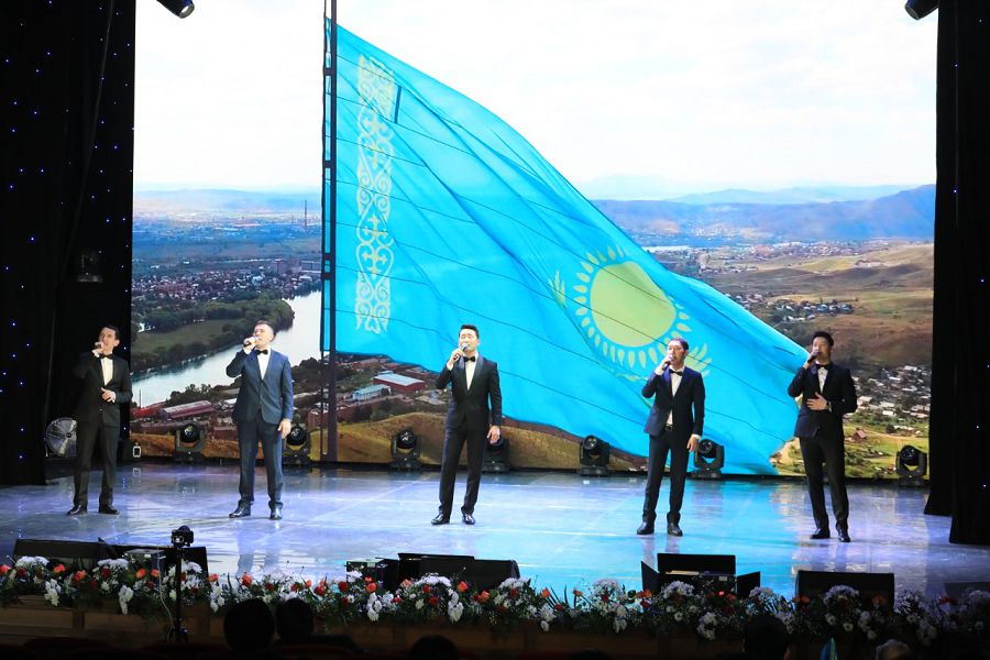 Táýelsizdik toıy bastaldy