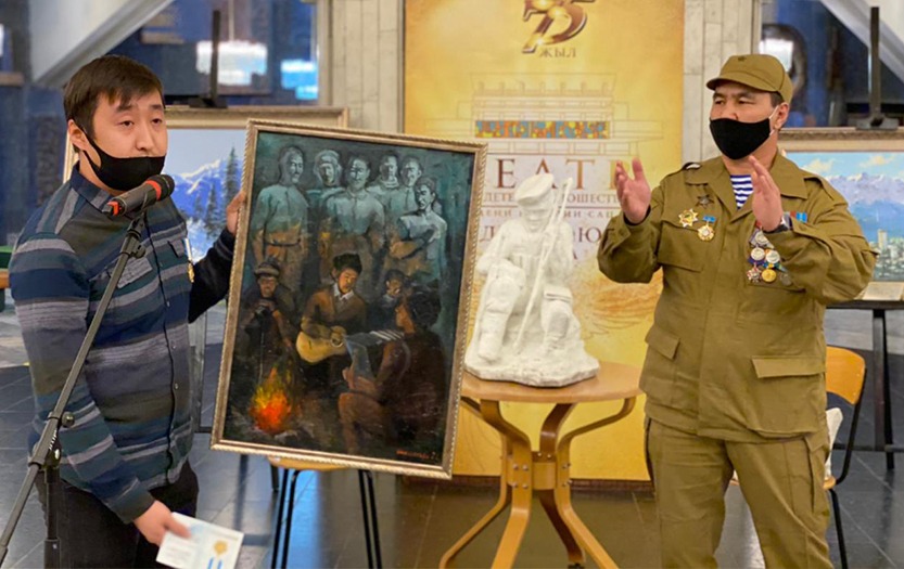 Aýǵanstan soǵysy ardagerlerine arnalǵan sýret kórmesi ótti