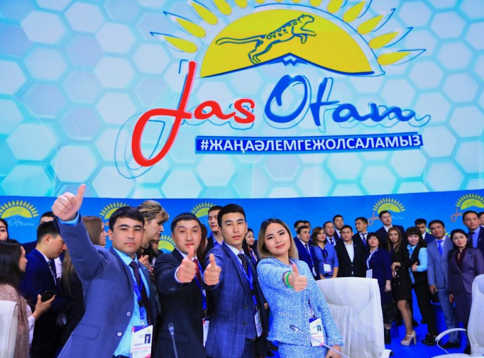 Jastyqtyń oty jalyndap...