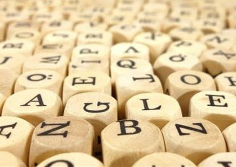 Latyn grafıkasyna negizdelgen jańa qazaq álipbıiniń ereksheligi nede?