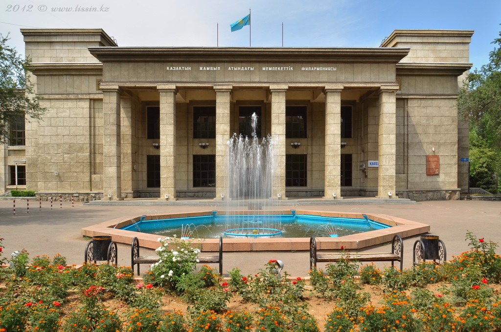 Jambyl fılarmonııasy Jambyl toıyn bastap ketti