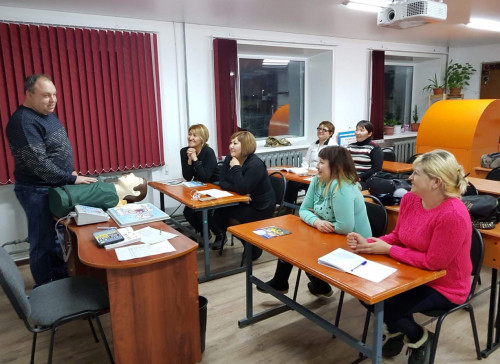 Qostanaı oblysynda kenish júk kólikterin áıelder júrgizedi