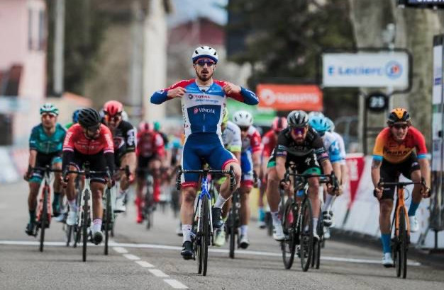 «Parıj-Nıssa» kópkúndigine qatysady