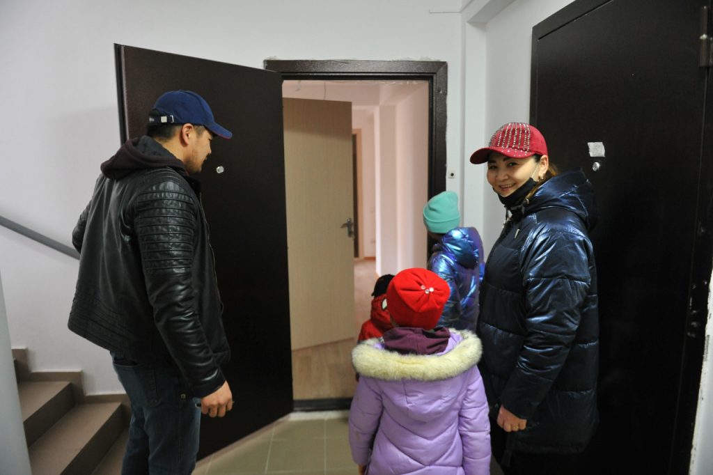 Atyraýda 72 otbasyǵa jańa páter berildi