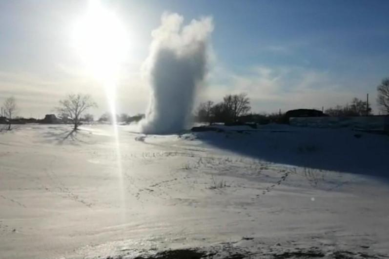 Qaraǵandy oblysynyń ózenderinde muz jarý jumystary bastaldy