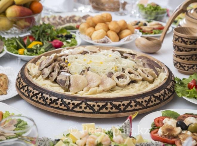 Dámi bólek, sáni erek dastarqan