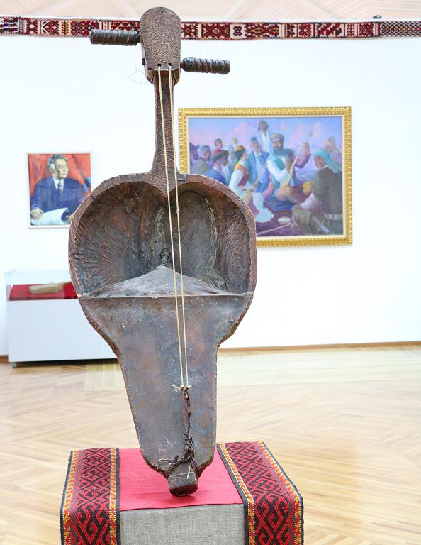 Syrly aspaptardyń sıqyrly úni