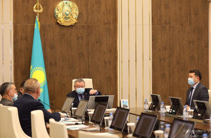 Shalqar kóliniń túbin tazartý jumystary bastaldy