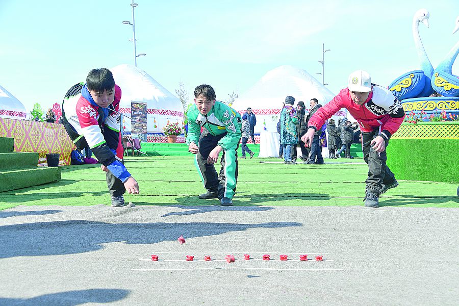 Asyǵyń alshysynan tússin!