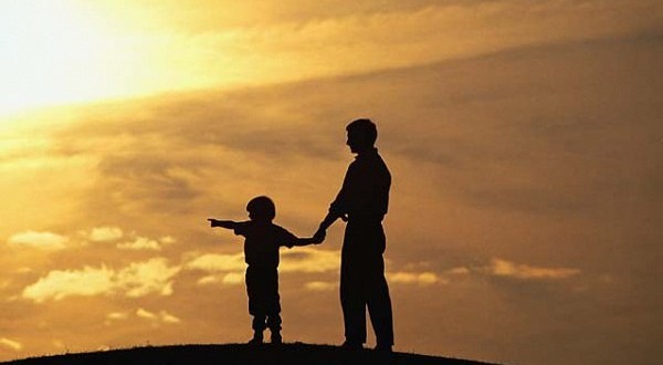 Ár úıde áke patsha bolmaǵan soń...