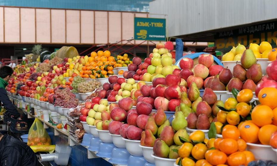 Atyraýdaǵy bazarlar jeksenbi kúni jumys istemeıdi