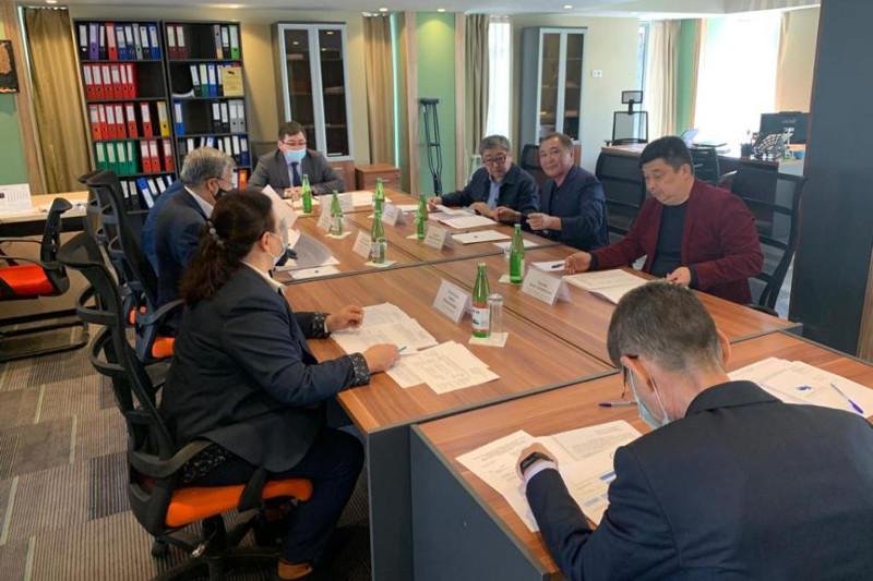 Kıno ortalyǵy dırektorlar keńesiniń quramy ózgerdi