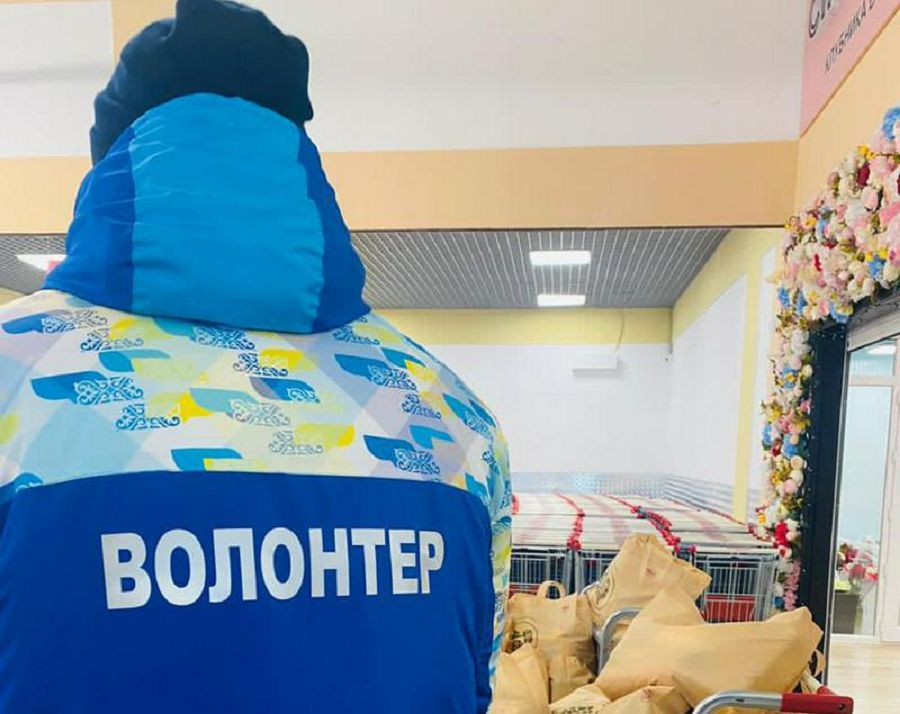 Tasqynǵa tosqyn qoıysyp júr