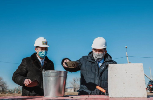 Atyraýda jańa zaýyt qurylysy bastaldy