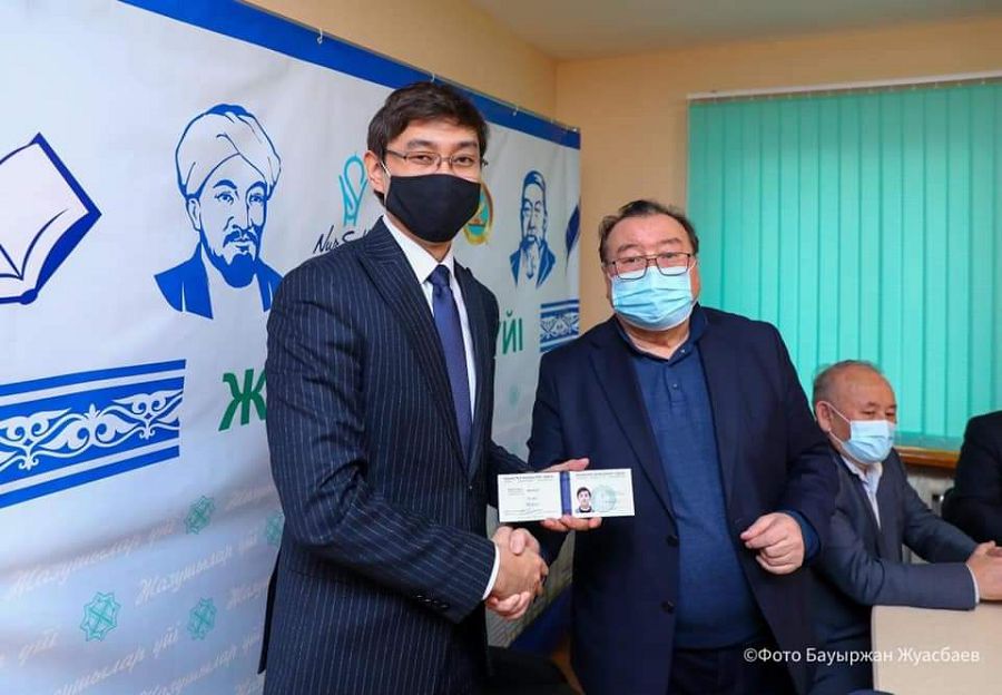 Jazýshylar odaǵyna múshelikke qabyldandy