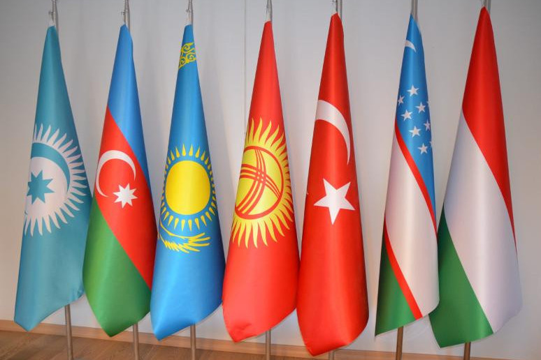 Keleli keńes sheshýshi kezeńge qadam basty