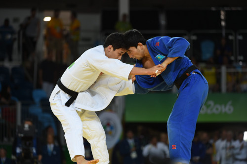 Dzıýdoshymyz sátsiz óner kórsetti