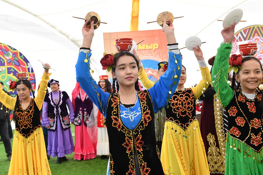 Birligi jarasqan elmiz