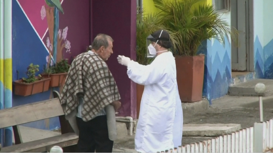 Qarttar úıinde 2 adam koronavırýstan qaıtys boldy