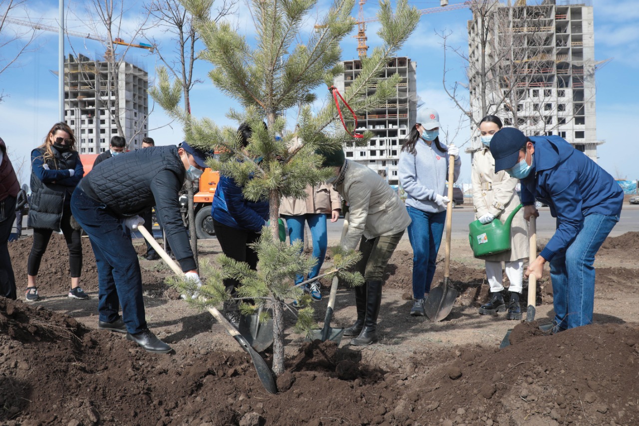 Baýyrjan Baıbek «Birge – Taza Qazaqstan» ekologııalyq aksııasyna qatysty