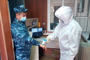 Qyzylordadaǵy tergeý ızolıatorynda qaýipsizdik sharalary qaıta kúsheıtildi