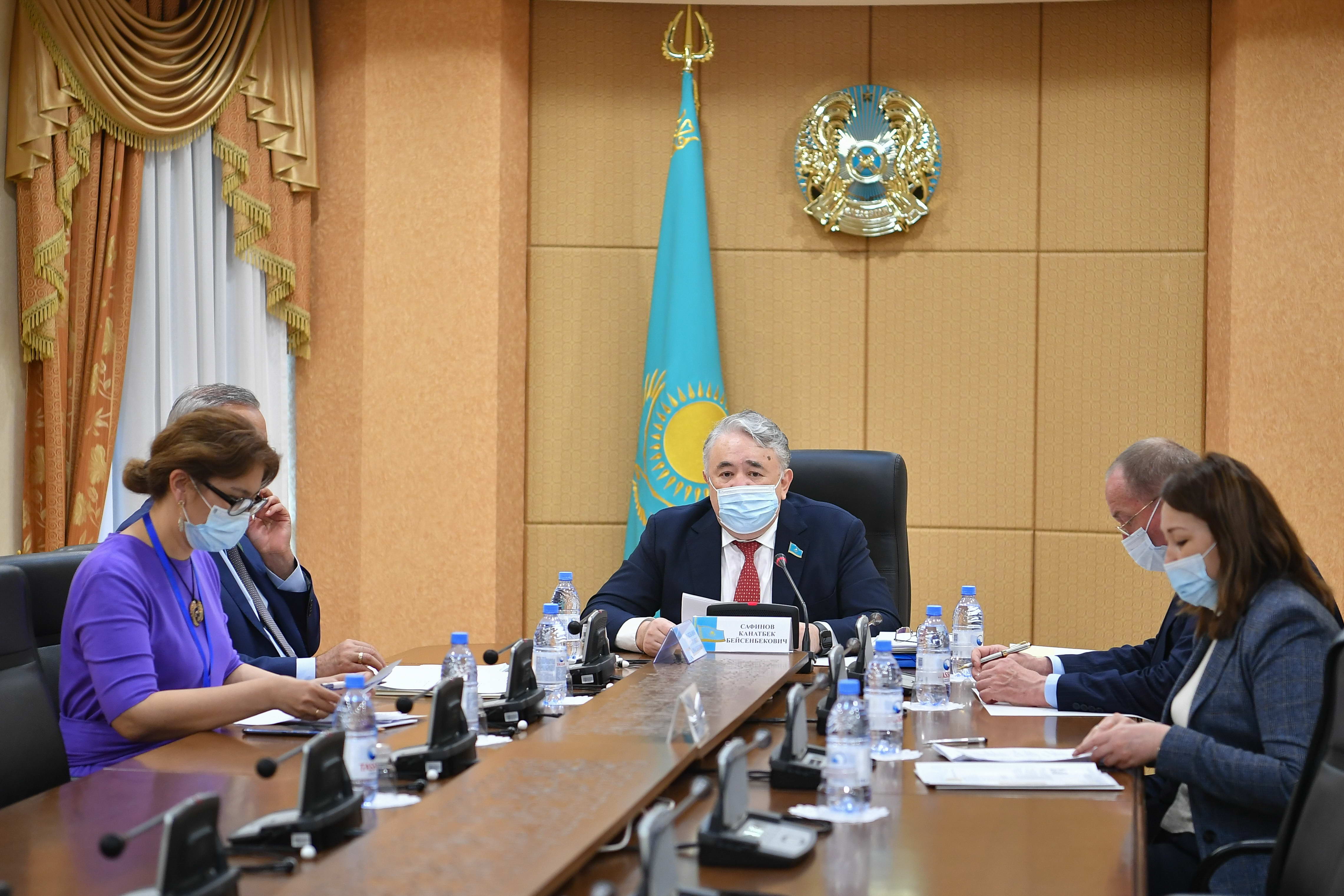 Senatta zııatkerlik menshik quqyǵyn qorǵaý máseleleri talqylandy