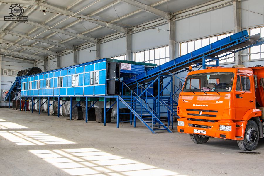 Táýligine 17 tonna qaldyq óńdeledi