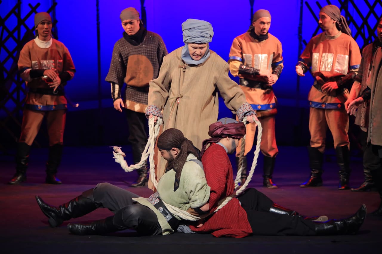Qostanaıda  «Qazaqtar» tarıhı dramasy sahnalandy