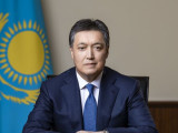Premer-Mınıstr qazaqstandyqtardy Otan qorǵaýshy kúnimen quttyqtady