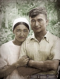 Qasym súıgen Saqypjamal