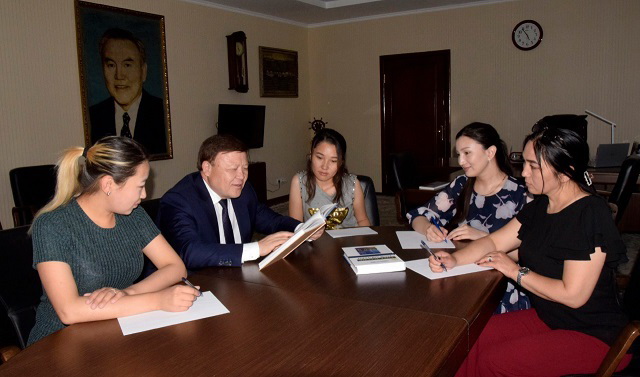 Tarıhy baı tárbıe men bilim