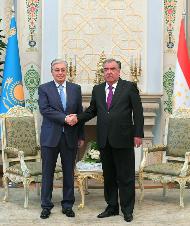 Qazaqstan-Tájikstan:  Ekijaqty áriptestikti  damytýdyń múmkindigi mol