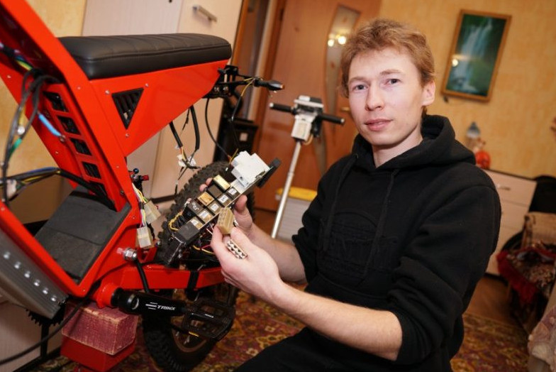 Elektrmoped qurastyryp shyǵardy