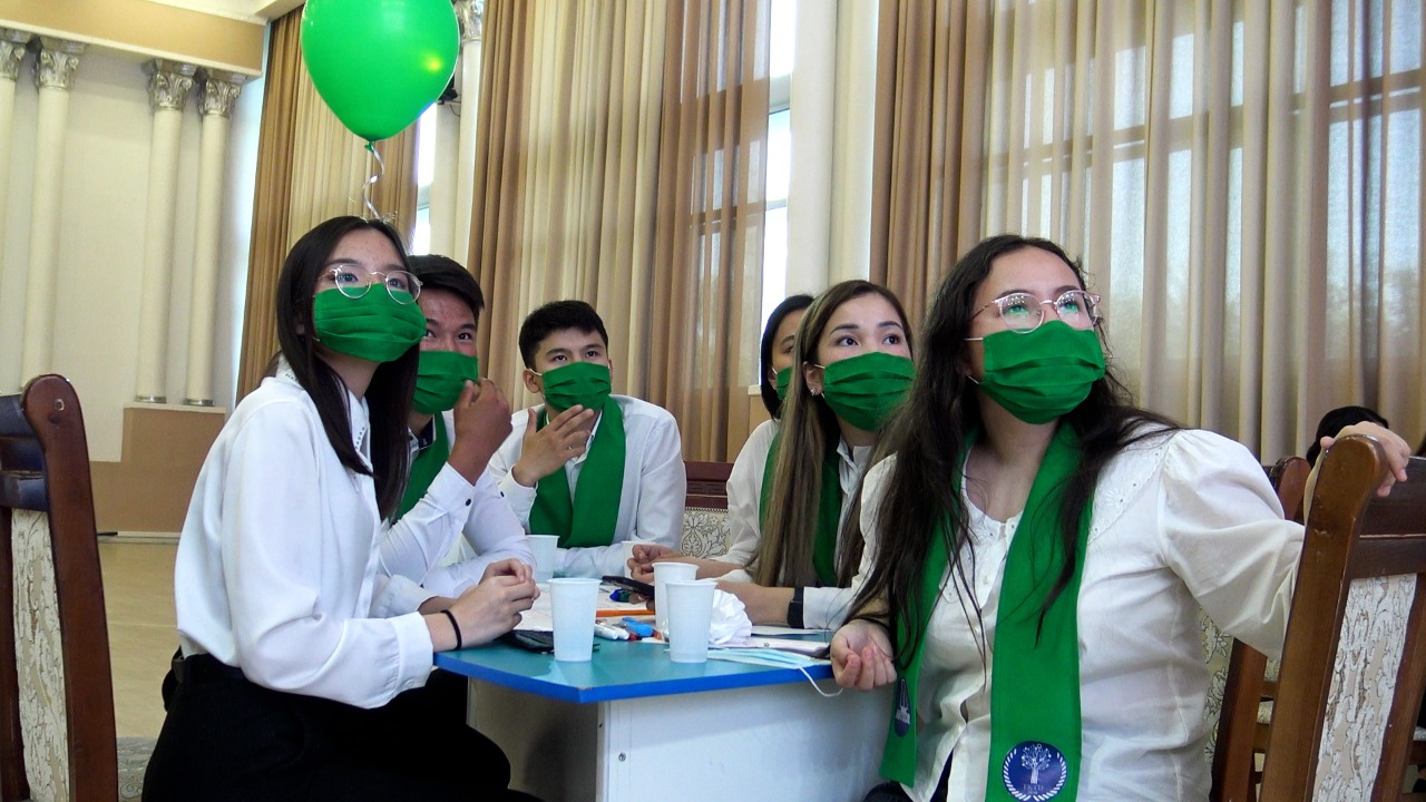 Stýdentter jemqorlyqsyz bolashaqty tańdaıdy