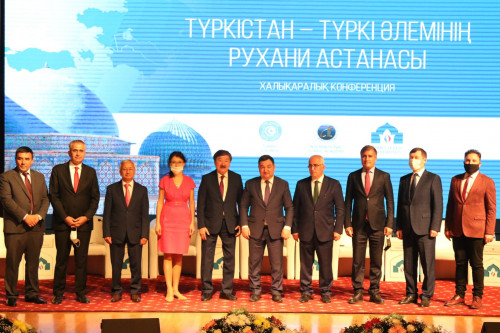 Túrkistanda kóne túrki tilindegi alǵashqy Quran kitabynyń tusaýkeseri ótti