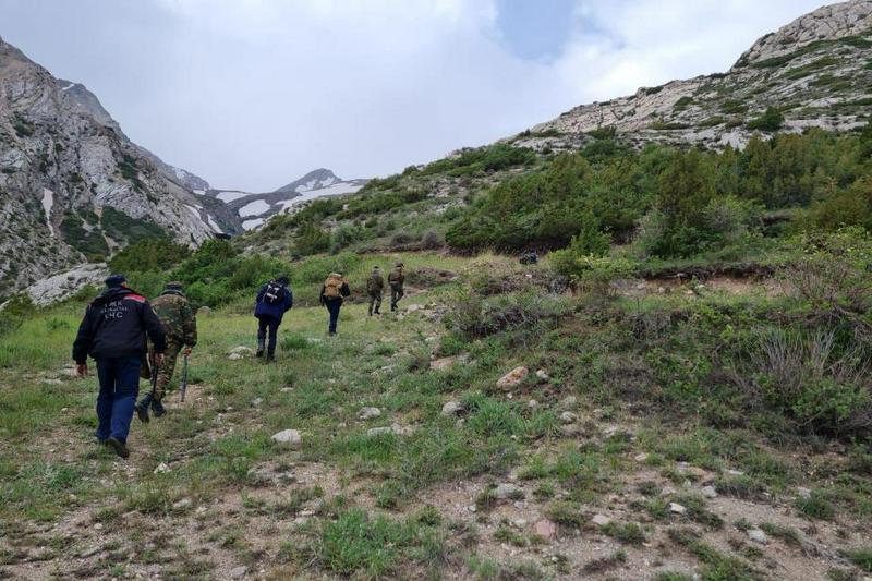 Túrkistan oblysynyń taýlarynda joǵalǵan eki týrıstiń denesi tabyldy