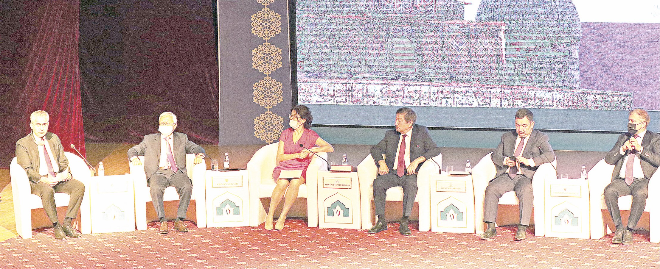 Myńjyldyq mura. Qurannyń kóne túrki tiline aýdarylǵan alǵashqy nusqasy Túrkistanmen qaıta qaýyshty