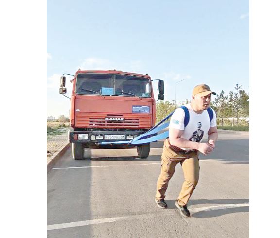 Qajymuqannyń jolyn qýǵan