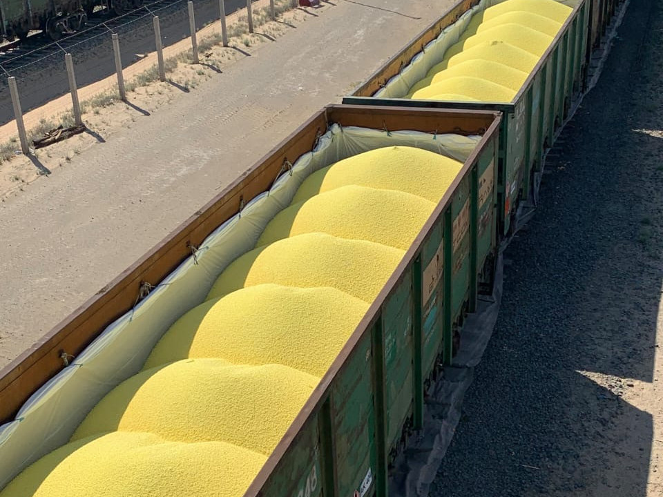 Teńiz kenishinde túıirshiktelgen kúkirt shyǵaratyn zaýyt iske qosyldy