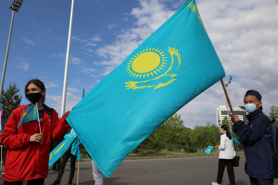 Memlekettik rámizder kúnine jastar uıymdary Patrıottyq aksııa ótkizdi