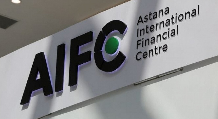 Qarjy ortalyǵyna –  800-shi kompanııa