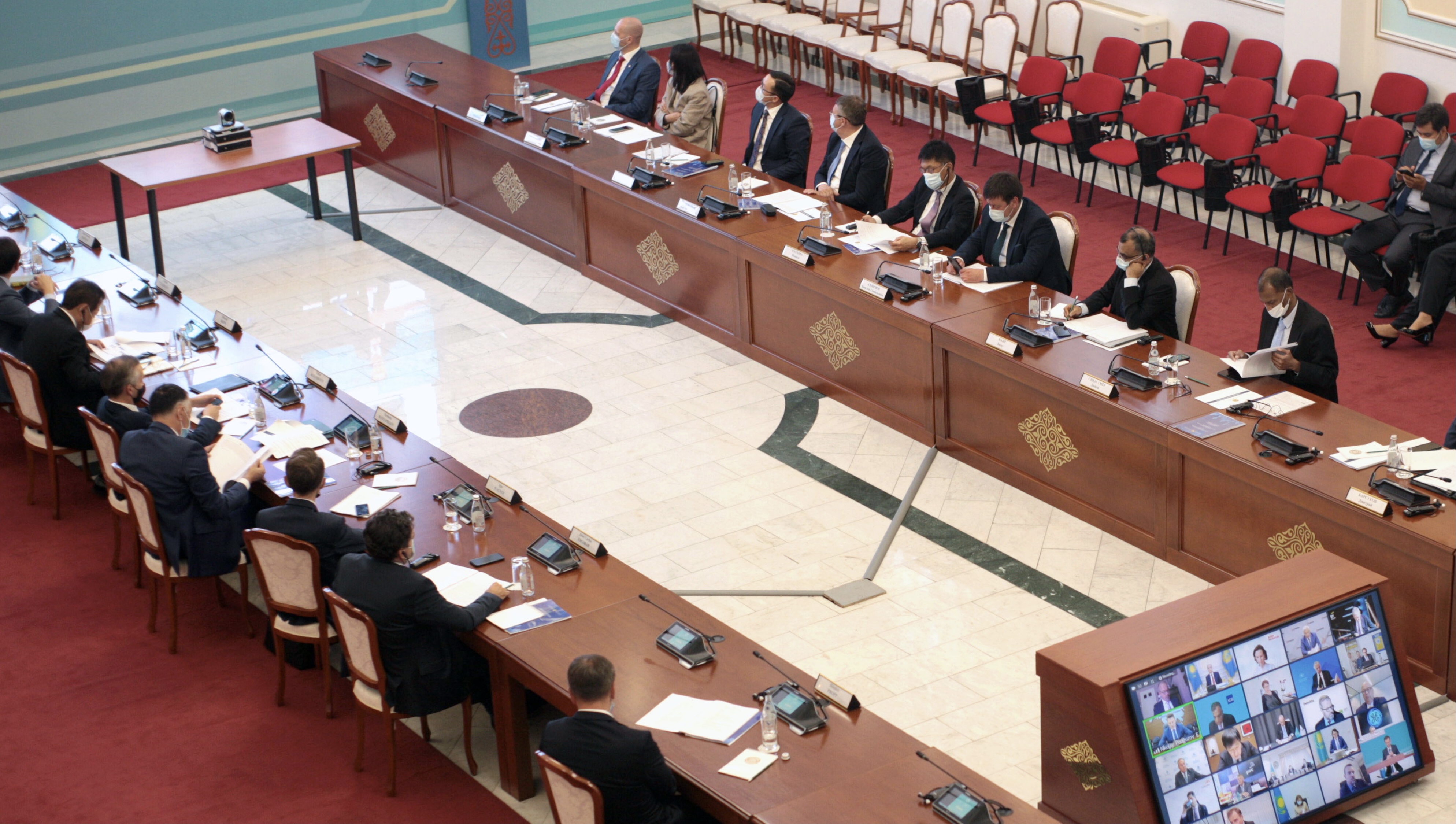 Qasym-Jomart Toqaev Sheteldik ınvestorlar keńesiniń 33-shi plenarlyq otyrysyna qatysty