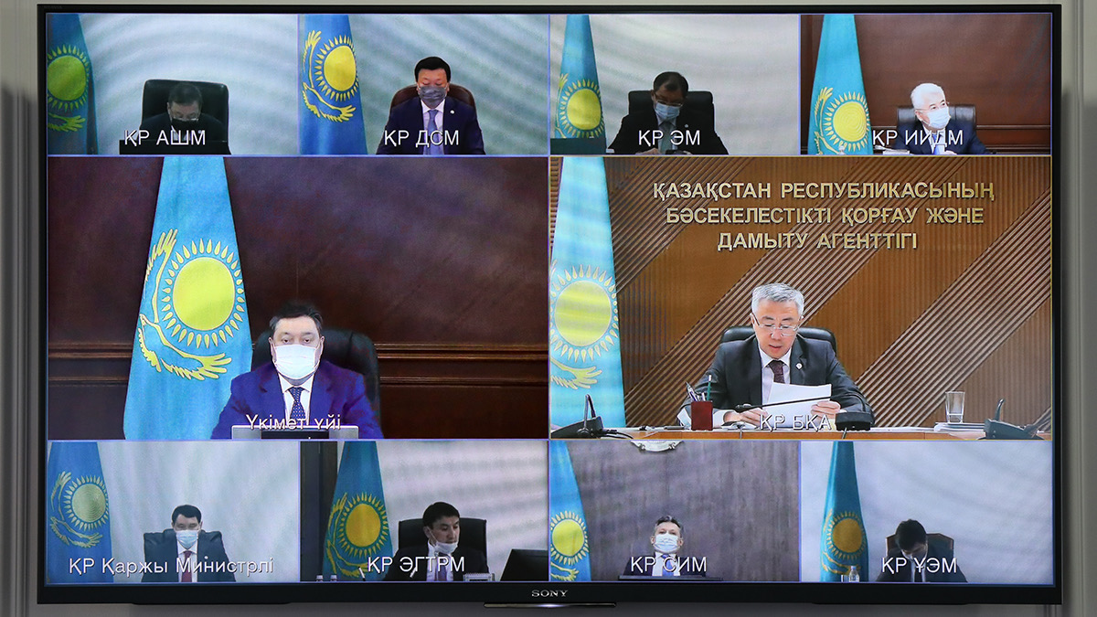 Asqar Mamın qurylys materıaldarynyń baǵasyn qadaǵalaýdy tapsyrdy