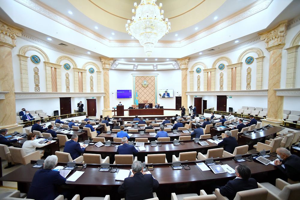 Senatorlar daıyndaǵan zań jobasy muqtaj jandarǵa qoldaýdy kúsheıtedi