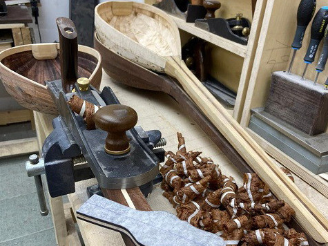 Qoldaý bolsa,  qolóner damıdy